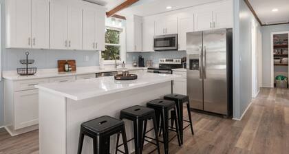 Oceanside, fun location, walk to beach