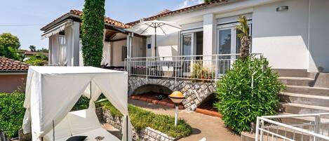 Enceinte de l’hébergement