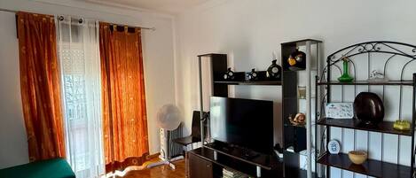 Huoneisto, tupakointi sallittu | 2 makuuhuonetta