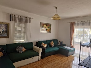 아파트, 흡연 | 2 개의 침실