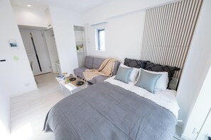 1 bedroom, individually decorated, individually furnished, desk