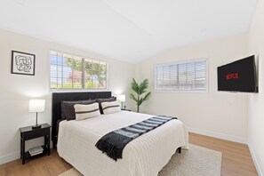 4 室のベッドルーム、アイロン / アイロン台、WiFi