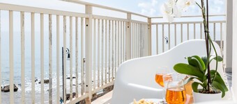 Apartment 'Sunset' with Sea View, Wi-Fi and Air Conditioning