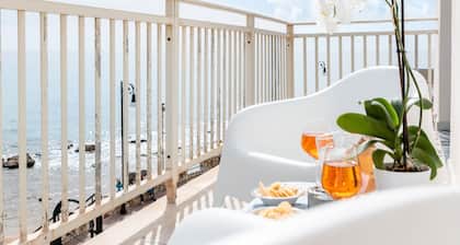 Apartment 'Sunset' with Sea View, Wi-Fi and Air Conditioning