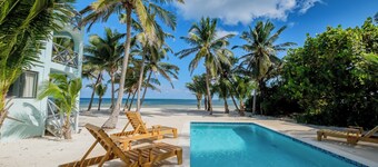 Charming 3-bedroom 2-bathroom Beachfront Beauty with separate living quarters