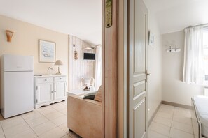 1 slaapkamer, een strijkplank/strijkijzer, gratis wifi