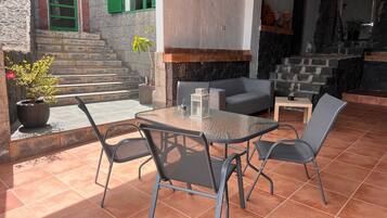 屋外ダイニングエリア