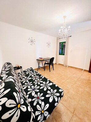 2 habitaciones, tabla de planchar con plancha y wifi gratis