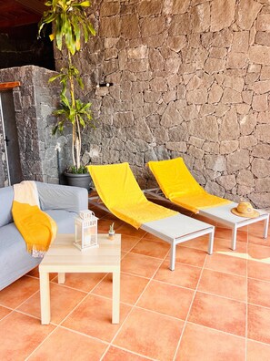 Property grounds - Vacation 'La Majada De Machín' with Sea View, Wi-Fi and Air Conditioning (La Asomada)