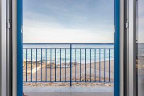Interior - Holiday Home 'Henriette' with Sea View, Wi-Fi and Air Conditioning (Palermo)