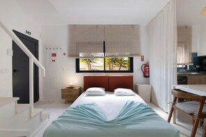 1 habitación, tabla de planchar con plancha, wifi gratis y ropa de cama 