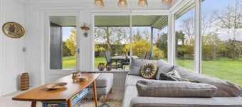 Holiday home near beach, forest, and charming Hou