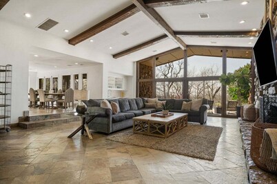 Grotto @ Southern Hills W/Pool & Hot Tub