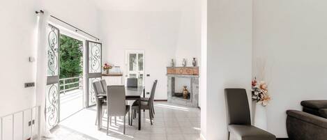 تناول الطعام