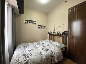 1 chambre, fer et planche à repasser, Wi-Fi gratuit, draps fournis