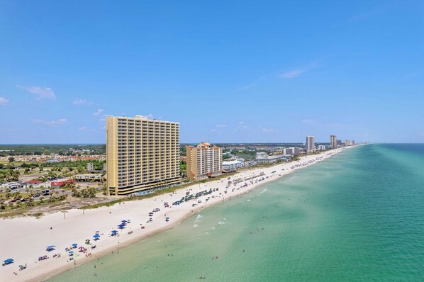 Interior - Beachfront Condo w/ Ocean Views + Pool Access Emerald Isle 808 by Avantstay (Panama City Beach)