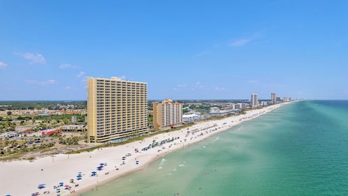 Beachfront Condo w/ Ocean Views + Pool Access + Beach Gear Emerald Isle 808 by Avantstay