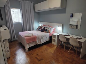 Exclusive Studio Suite, Multiple Beds, Non Smoking, Kitchen | Individually decorated, desk, laptop workspace, blackout drapes