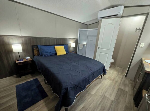 1 habitación, escritorio, wifi gratis y ropa de cama 