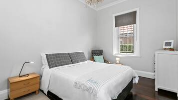 2 soverom, strykejern/-brett, wi-fi og sengetøy