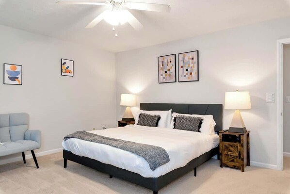 4 bedrooms, iron/ironing board, WiFi, bed sheets