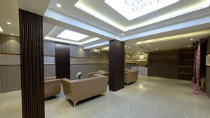 Lobby - Alcott Hotel & Resorts (Bengaluru)
