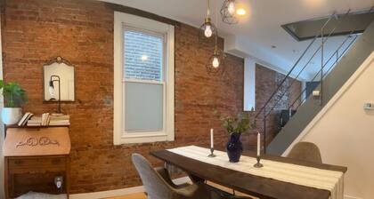 Charming 3-BR Home in the Heart of Philly! Mins from Lincoln Financial Field