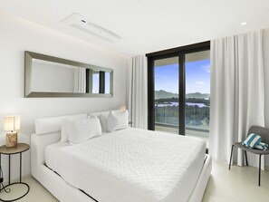 2 bedrooms, iron/ironing board, free WiFi, bed sheets - A1302 (Cupecoy)