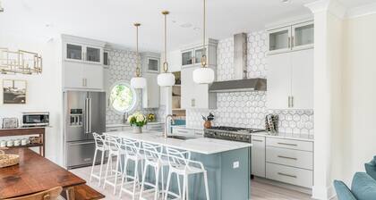 Modern Elegance Meets Island Charm & Private Pool