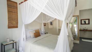 Minibar, wifi gratis y ropa de cama