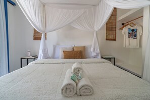 Comfort Twin Room, Patio, Pool View | Premium bedding, pillowtop beds, minibar, free WiFi