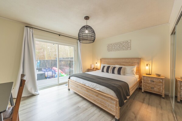 4 habitaciones, escritorio, tabla de planchar con plancha y wifi gratis