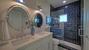 Interior - Sleeps 24 2 Homes, Walk to the Beach, Private Pools, Fire Pit, Modern Design (Port Aransas)