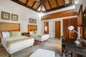 Unclassified image, 4 of 18, button