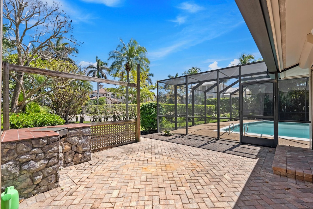Photo 9 of VRBO vacation home in Naples FLORIDA at Aqualane Shores by Tomas Nagys REALTOR
