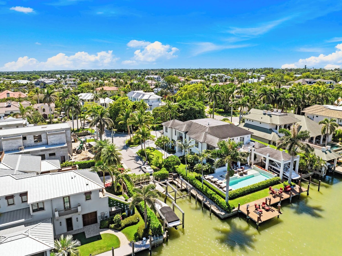 Photo 31 of VRBO vacation home in Naples FLORIDA at Aqualane Shores by Tomas Nagys REALTOR