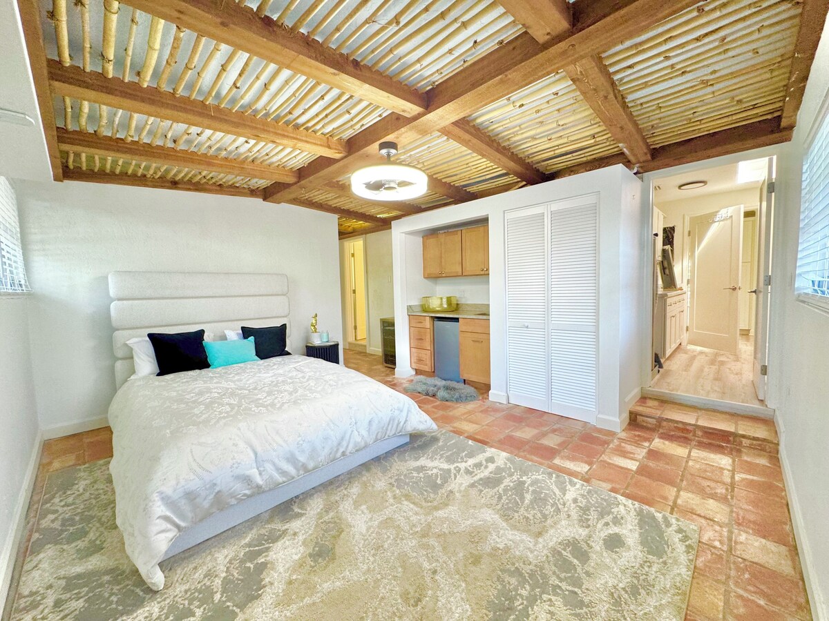 Photo 44 of VRBO vacation home in Naples FLORIDA at Aqualane Shores by Tomas Nagys REALTOR
