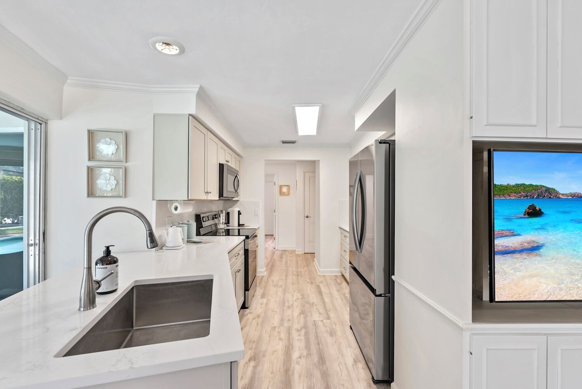 Photo 39 of VRBO vacation home in Naples FLORIDA at Aqualane Shores by Tomas Nagys REALTOR