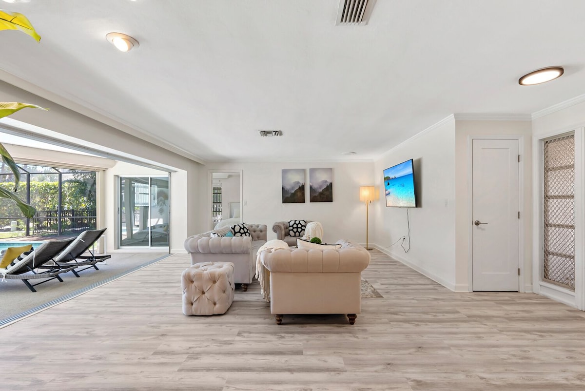 Photo 28 of VRBO vacation home in Naples FLORIDA at Aqualane Shores by Tomas Nagys REALTOR