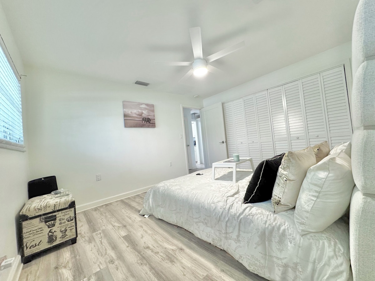 Photo 48 of VRBO vacation home in Naples FLORIDA at Aqualane Shores by Tomas Nagys REALTOR