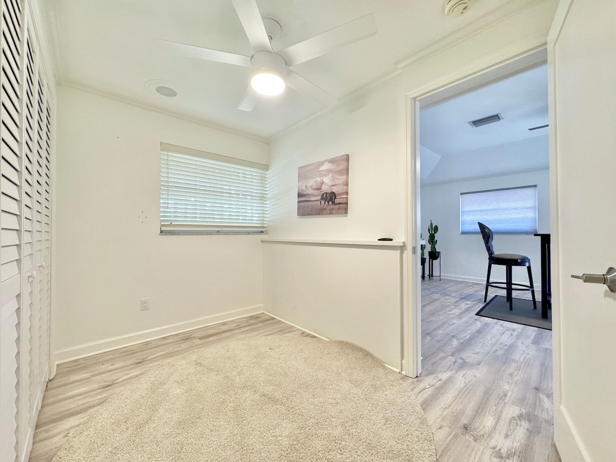 Photo 51 of VRBO vacation home in Naples FLORIDA at Aqualane Shores by Tomas Nagys REALTOR