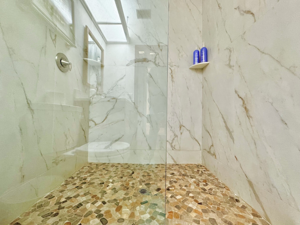 Photo 46 of VRBO vacation home in Naples FLORIDA at Aqualane Shores by Tomas Nagys REALTOR