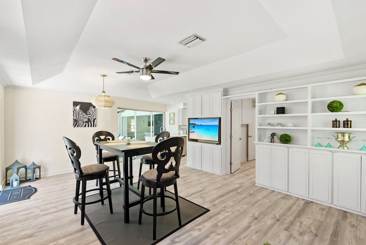 Photo 41 of VRBO vacation home in Naples FLORIDA at Aqualane Shores by Tomas Nagys REALTOR