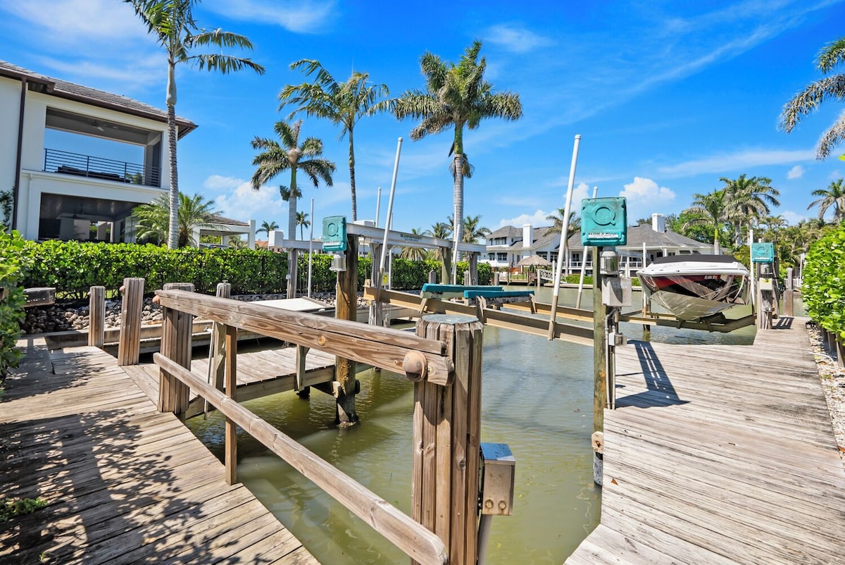Photo 13 of VRBO vacation home in Naples FLORIDA at Aqualane Shores by Tomas Nagys REALTOR