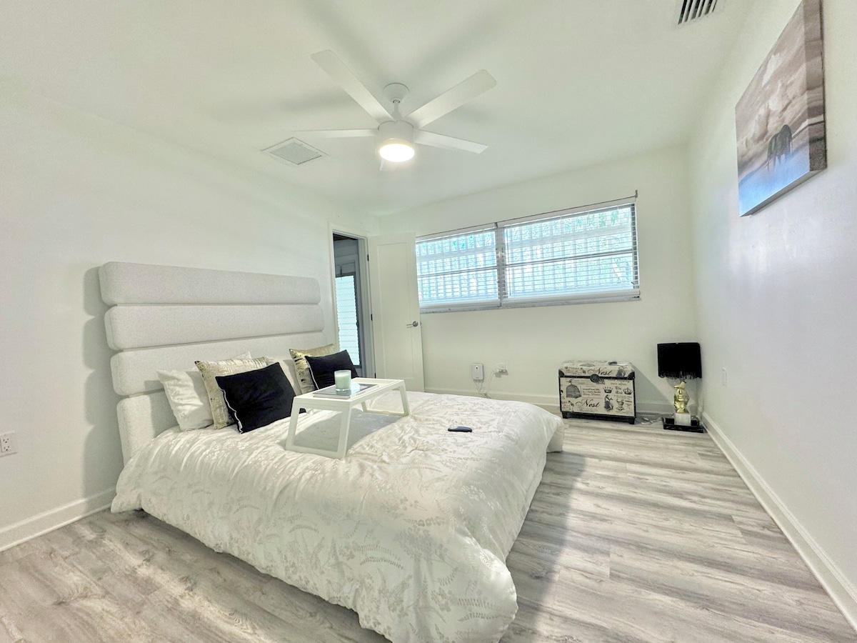 Photo 49 of VRBO vacation home in Naples FLORIDA at Aqualane Shores by Tomas Nagys REALTOR