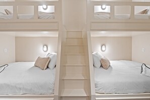 4 bedrooms, iron/ironing board, free WiFi, bed sheets