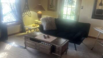 TV connectée, livres, chaßne hi-fi