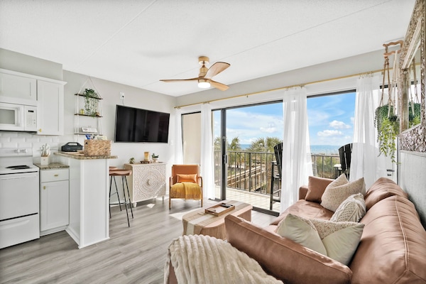 Amazing ocean views right from the living room and kitchen.