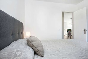 2 habitaciones, tabla de planchar con plancha y wifi gratis