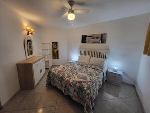 1 camera, ferro/asse da stiro, Wi-Fi gratuito, lenzuola